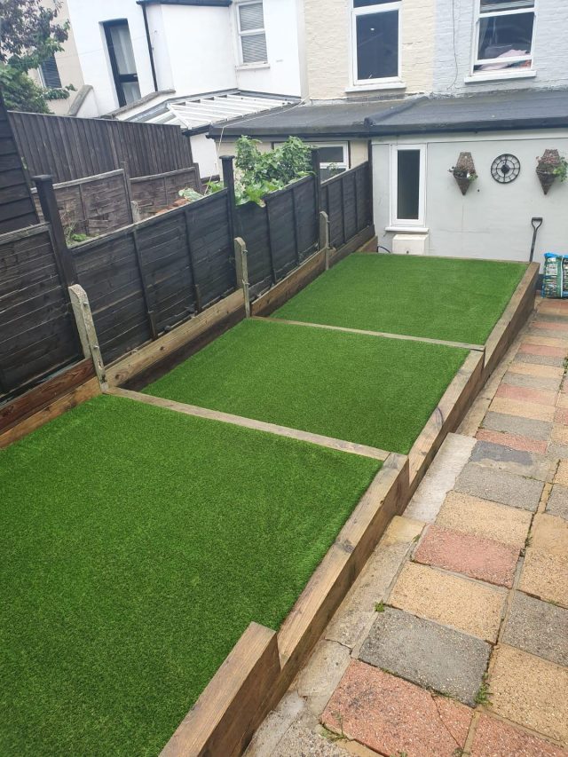 Leigh-on-Sea fake grass installation