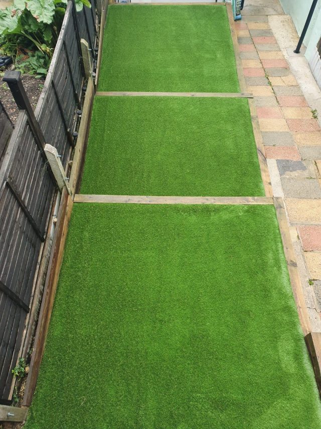 Leigh-on-Sea fake grass installation