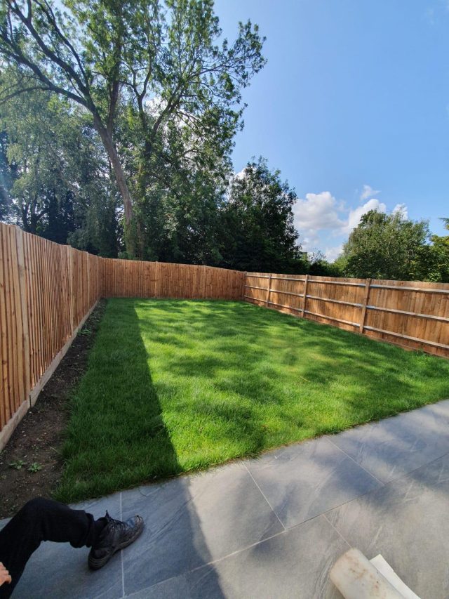 Brentwood – Easigrass Installation