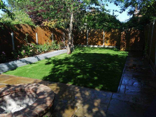 Woodford Green: Mayfair Artificial Grass