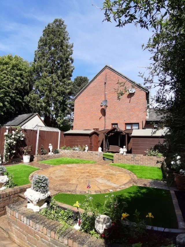 Chelmsford: Kensington fake Grass install