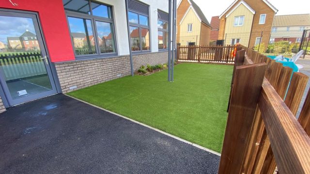 Lakelands Primary School fake grass installation
