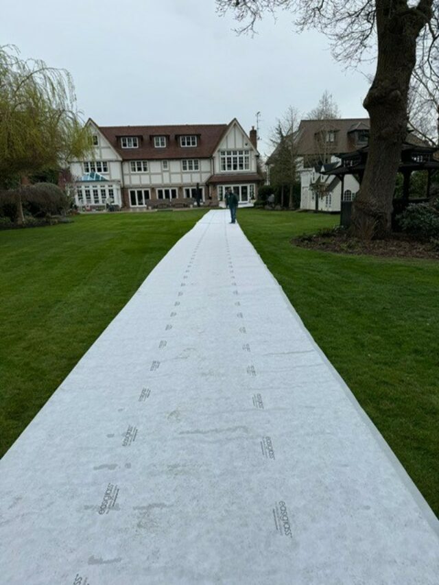artificial grass putting green installation Brentwood, Essex